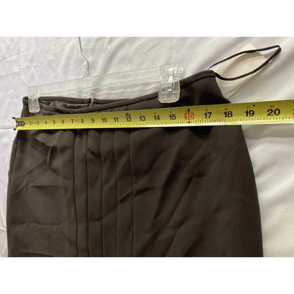 Tahari Arthur S. Levine brand tahari